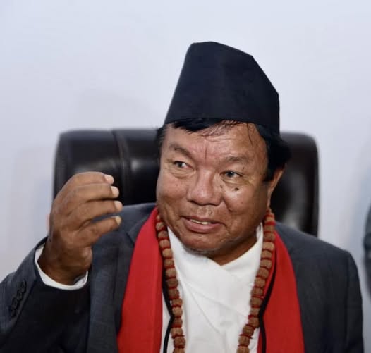 कुहिएका नेताहरू नफाल्दासम्म ठूलो परिवर्तन सम्भव छैन  : शिक्षामन्त्री पुन